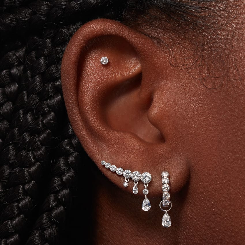 18mm Curved Crescendo Bar Invisible Set Diamond Ear Climber - Image 7