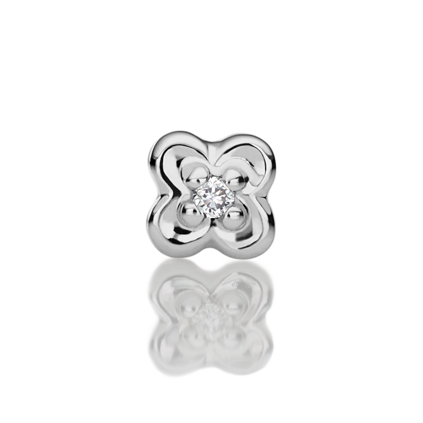 Diamond Lucky Clover Threaded Stud Earring - Image 3