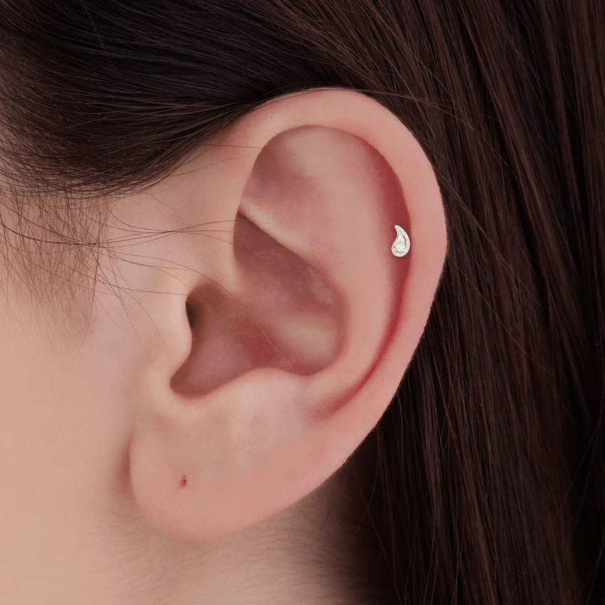 Diamond Paisley Threaded Stud Earring - Image 3