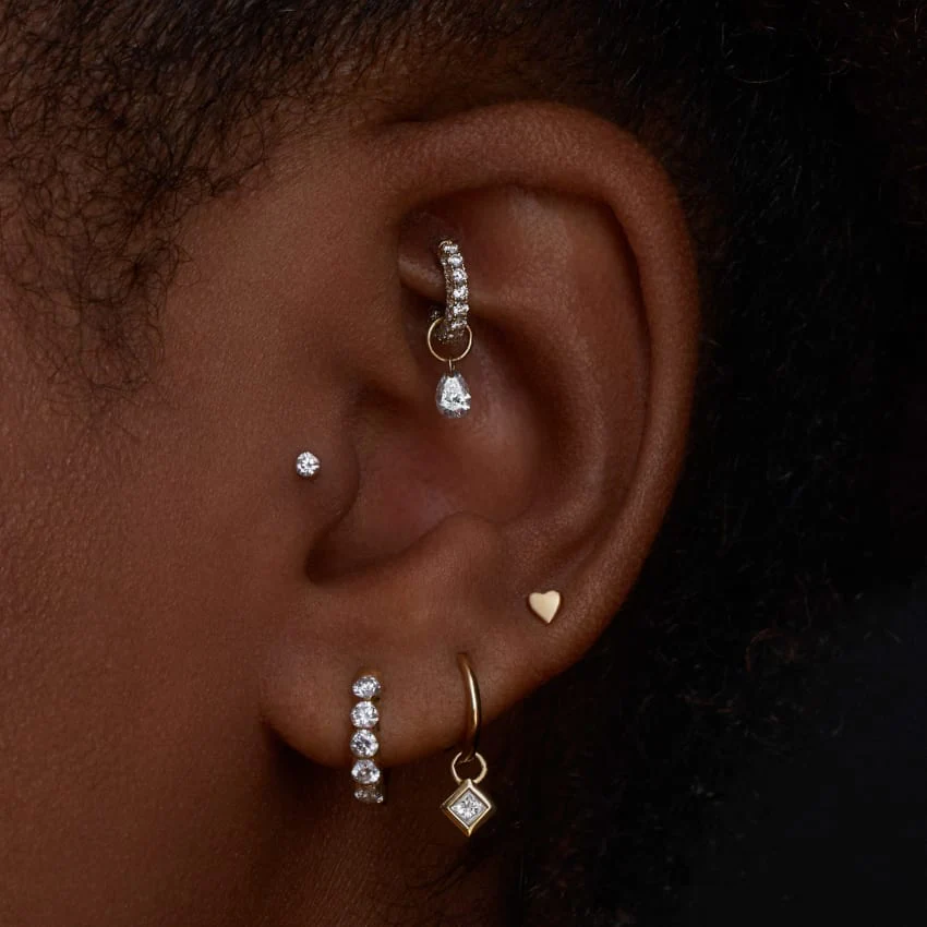Heart Threaded Stud Earring - Image 11