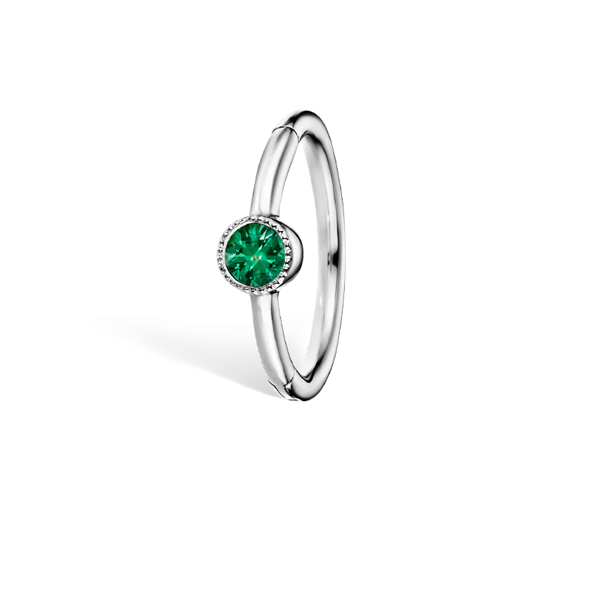 Scallop Set Emerald Hoop Earring - Image 4