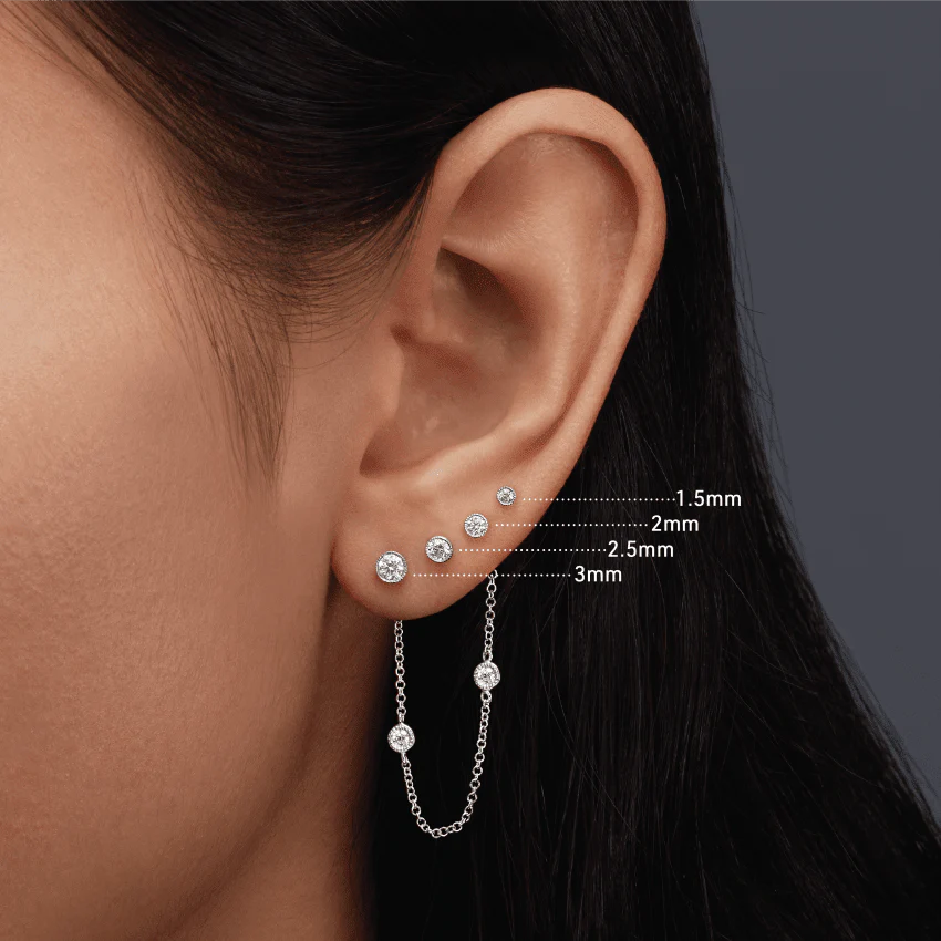 Scalloped Set Diamond Threaded Stud Earring - Image 15