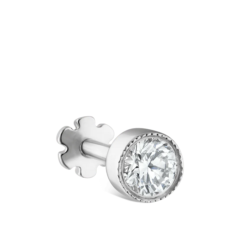Scalloped Set Diamond Threaded Stud Earring - Image 16