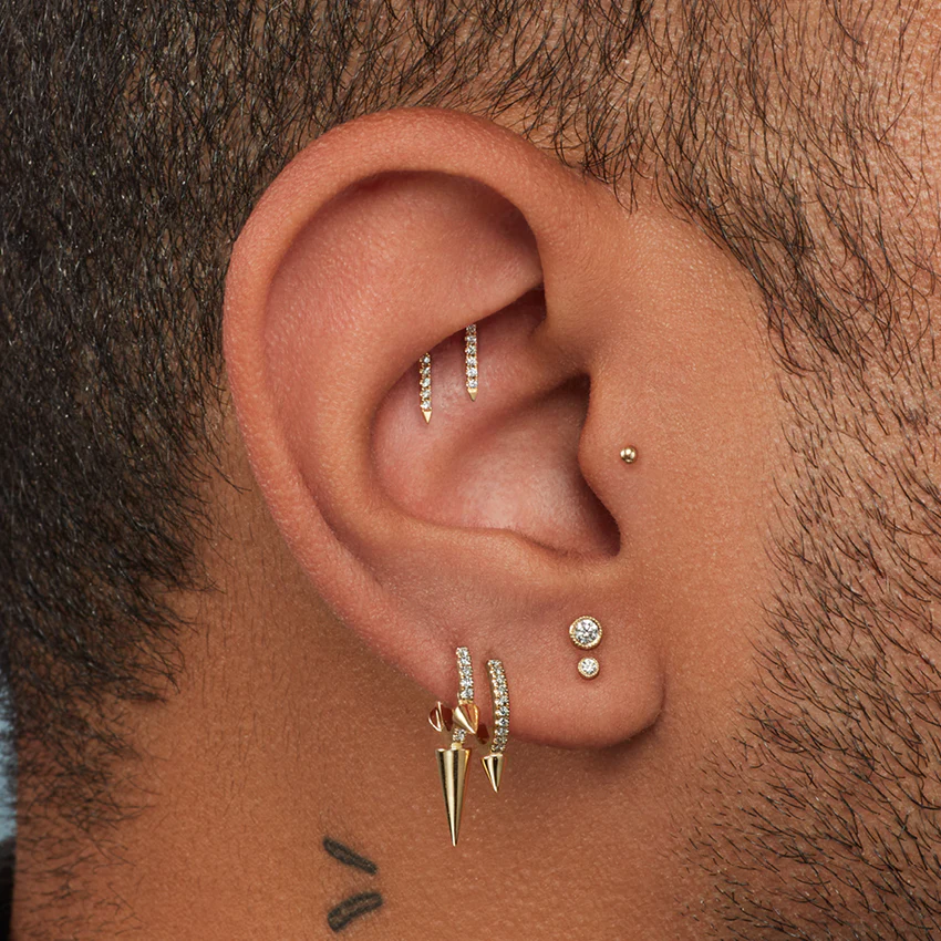Scalloped Set Diamond Threaded Stud Earring - Image 27